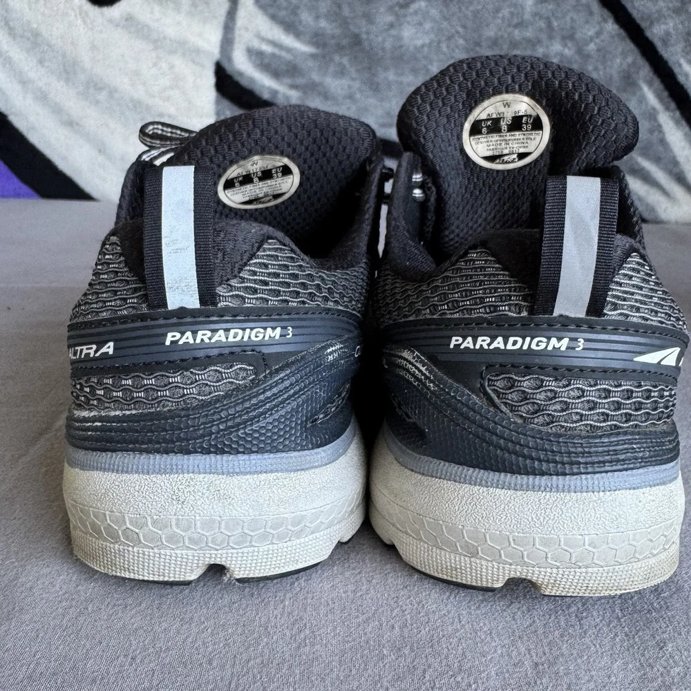 Altra paradigm sneakers